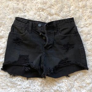 Women’s high rise mom short 3”